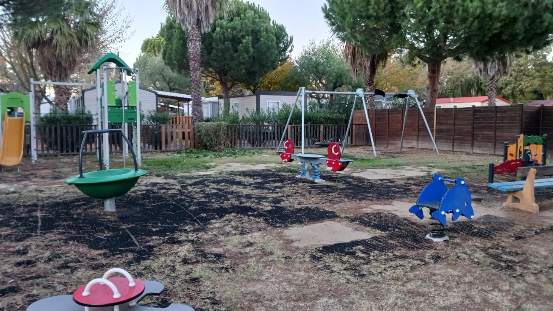 Sun Sea Camping Le Bosc Saint-Cyprien  Extérieur photo